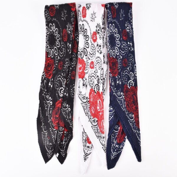 Fashion Retro Rose Pattern Large Kerchief - Image 4