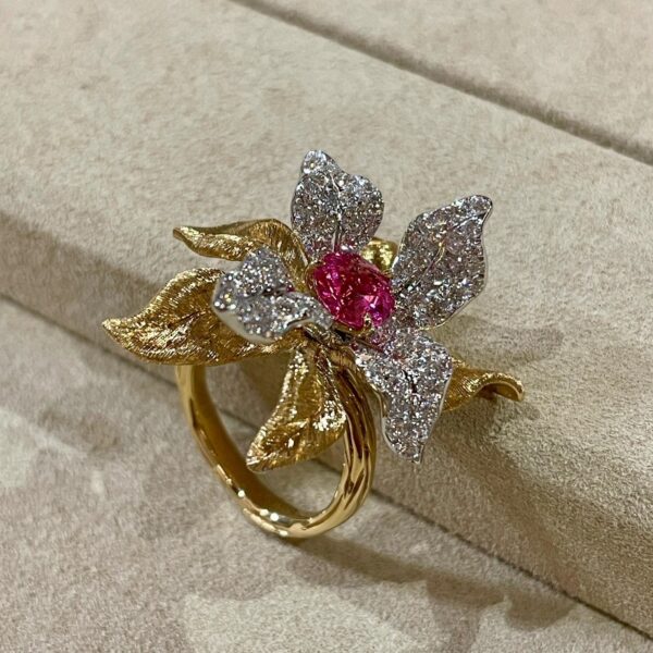 Women's Red Corundum Flower Ring With Diamonds - Image 3