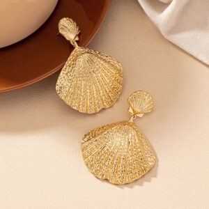 European And American Ins Cold Style Beach Shell Earrings Female Niche Personality Hip Hop