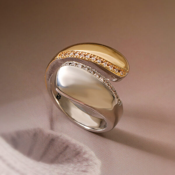 Niche Personality Two-color Electroplated Geometric Open Ring For Women - Image 3