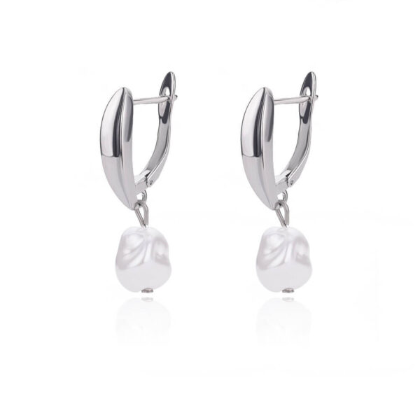 Women's Versatile And Elegant Pearl Earrings - Image 2