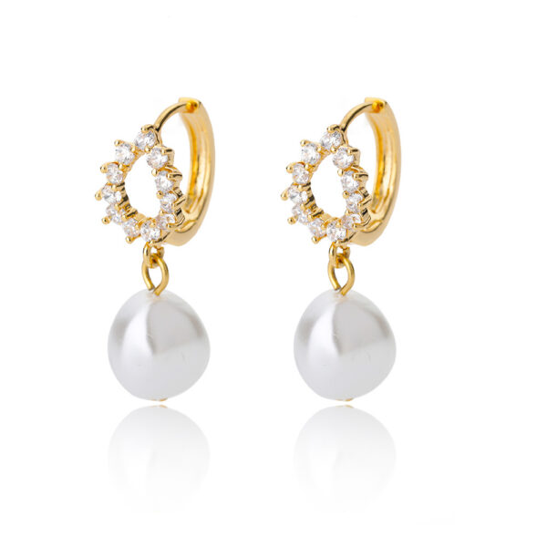 Women's Versatile And Elegant Pearl Earrings - Image 6