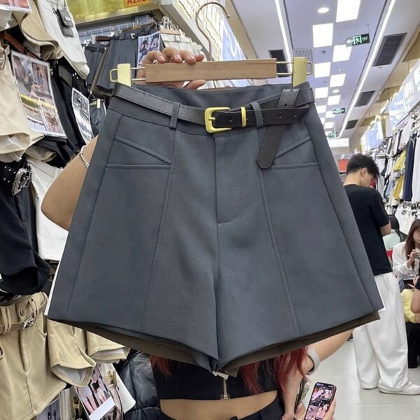 Fashionable Elegant Slimming High Waist Black Casual Shorts - Image 6