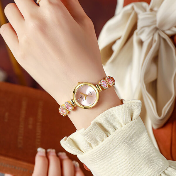 Women's Bracelet Round Dial Diamond Advanced Quartz Watch - Image 3