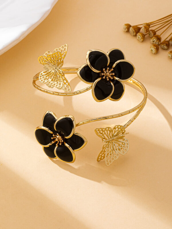 Fashion Flower Butterfly Cold Wind Women's Bangle - Image 5