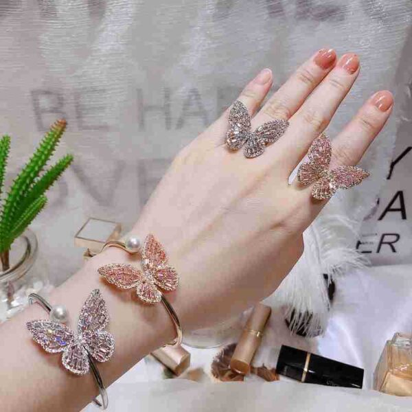 Women's Fashion Hollowed-out Vintage Bracelet - Image 4