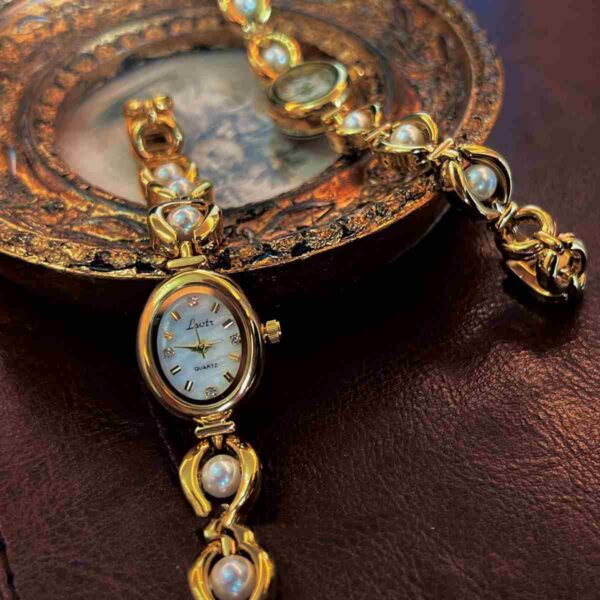 Mid-ancient Light Luxury Imitation Pearl Watch Temperamental Bracelet Women's Watch - Image 2