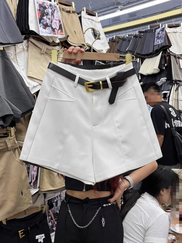 Fashionable Elegant Slimming High Waist Black Casual Shorts - Image 4