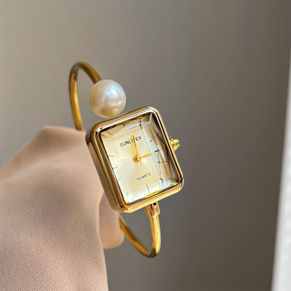 Gold Square Pearl Women's Light Luxury Exquisite Bracelet Watch - Image 4