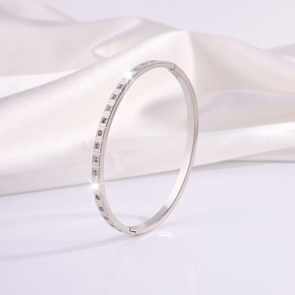 European And American Non-fading Square Diamond Stainless Steel Bracelet - Image 7