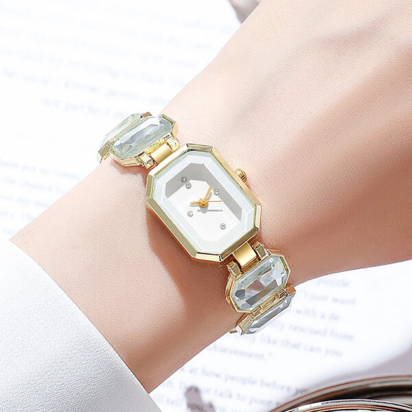 Stone Color Emerald Niche High-grade Affordable Luxury Bracelet - Image 5