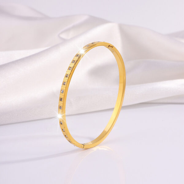 European And American Non-fading Square Diamond Stainless Steel Bracelet - Image 4