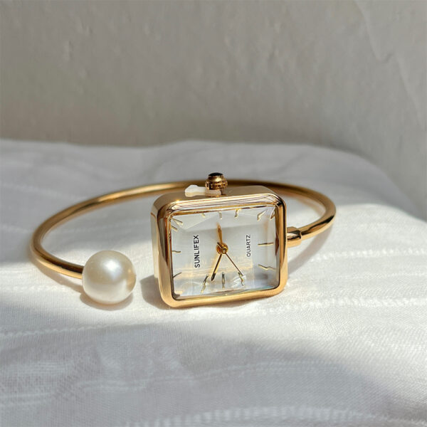 Gold Square Pearl Women's Light Luxury Exquisite Bracelet Watch - Image 7