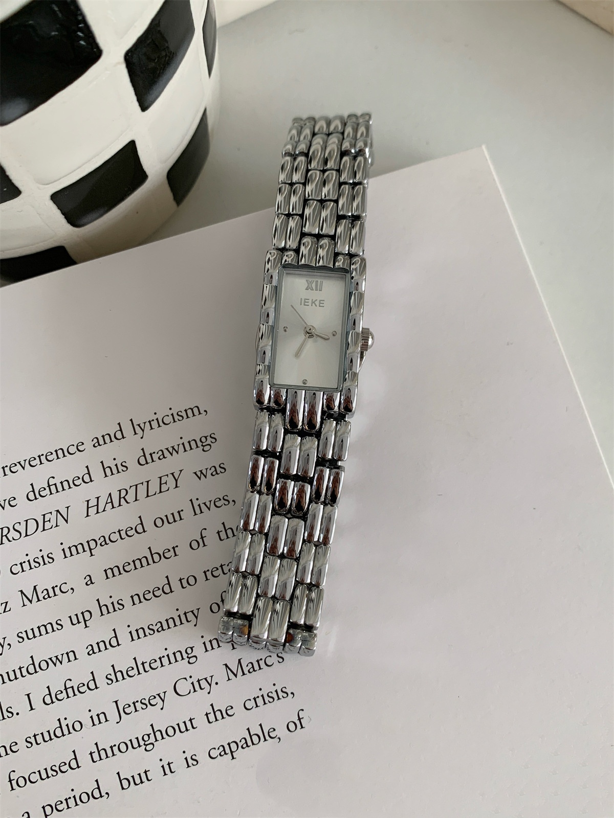 Bracelet-style High-grade Mid-ancient Exquisite Ins Watch For Women - Image 2