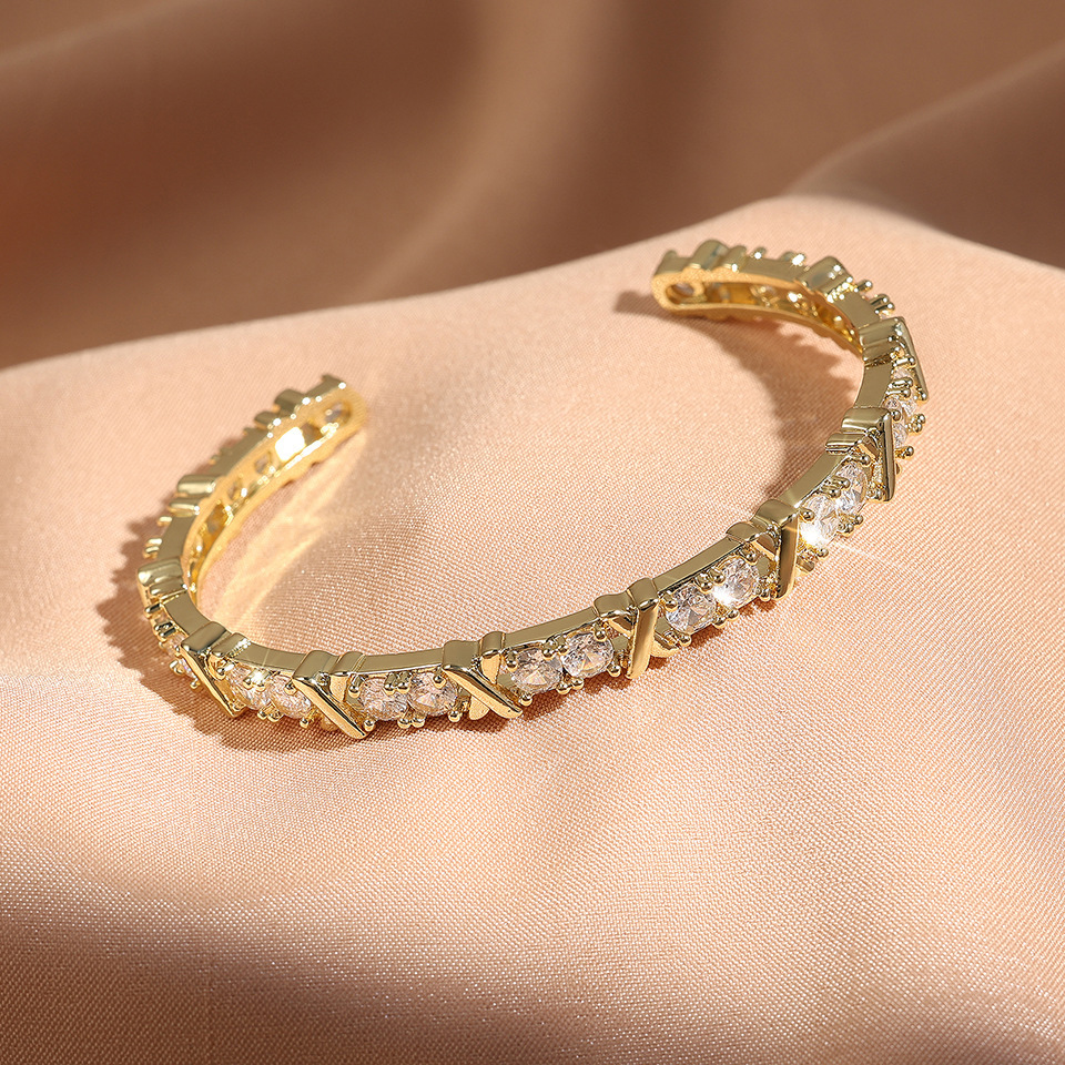 Fashion Inlaid Zircon Bracelet For Men And Women - Image 5